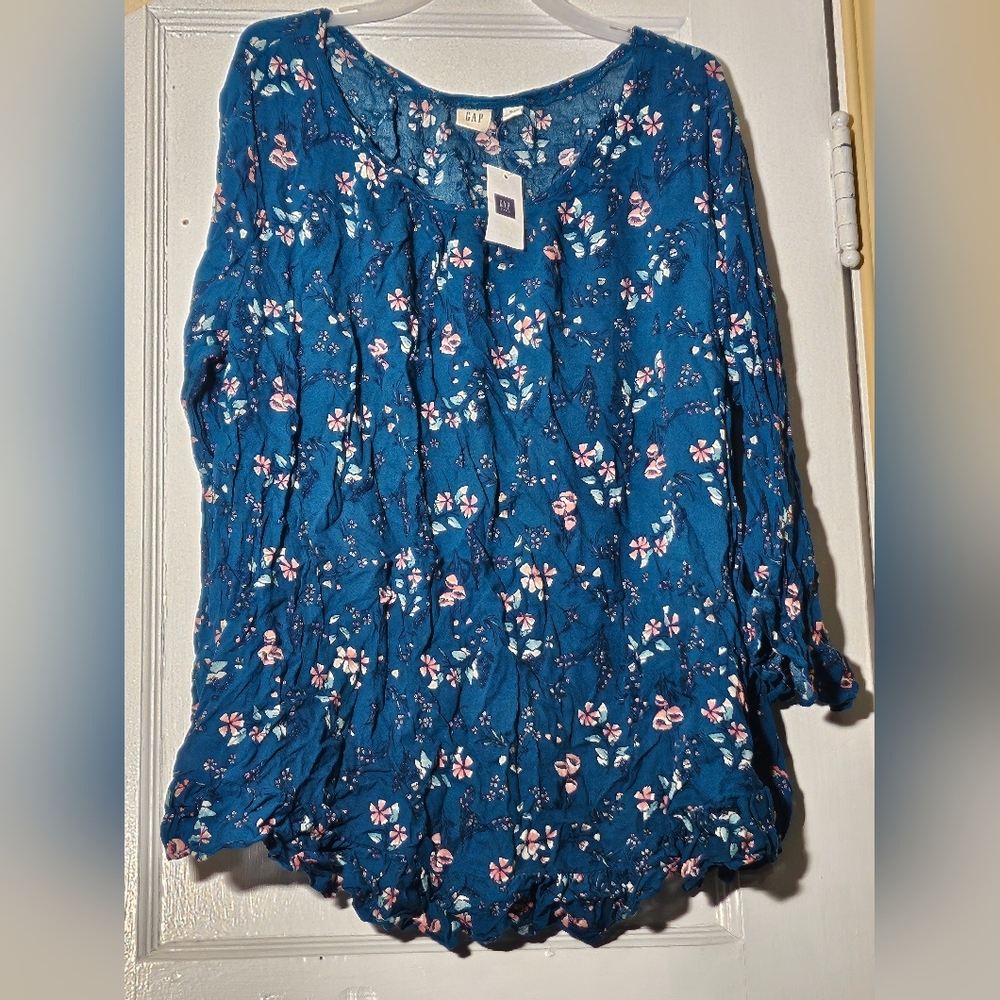 The Gap flower blouse in size xl